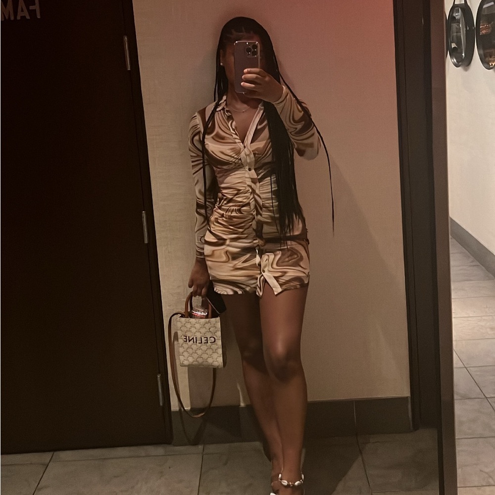 Dress - Picture 2 of 2